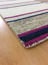 Load image into Gallery viewer, Handmade Wool Modern Ivroy/ Gray 5' x 8' lt1578 Area Rug