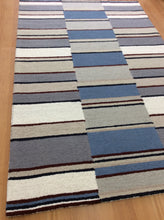 Load image into Gallery viewer, Handmade Wool Modern Ivroy/ Gray 5' x 8' lt1591 Area Rug