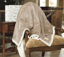 Load image into Gallery viewer, Thank You Country Lambswool Ecru 50x60